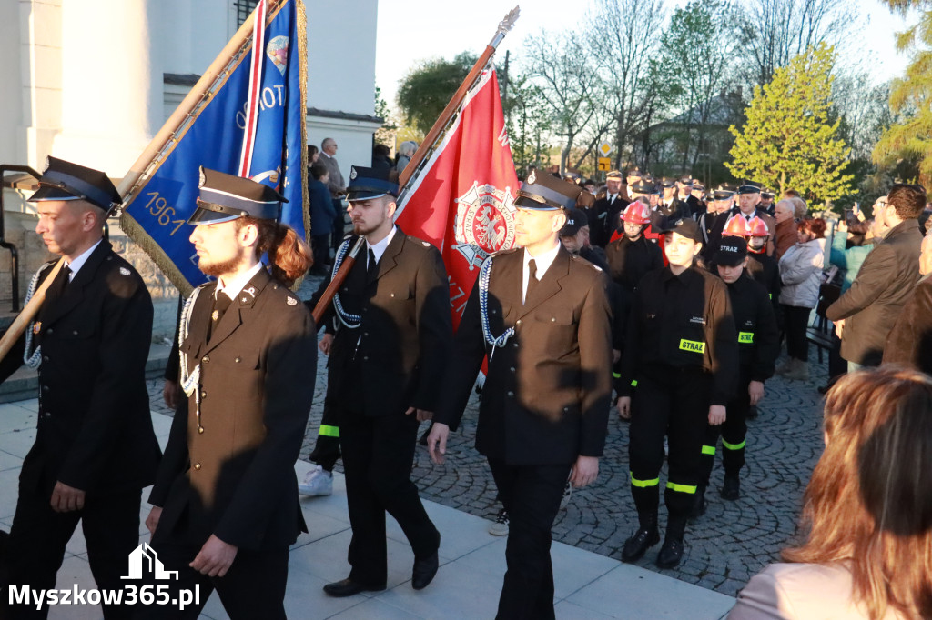 Fotorelacja I: Rezurekcja w Sanktuarium w Koziegłówkach z udziałem TURKÓW