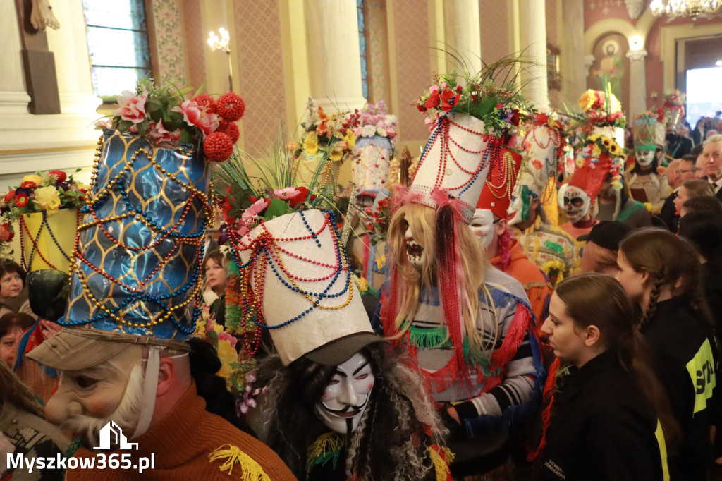 Fotorelacja II: Rezurekcja w Sanktuarium w Koziegłówkach z udziałem TURKÓW
