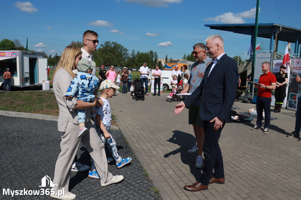Fotorelacja: Święto Pracy i rocznica wstąpienia do UE - Majówka w Myszkowie