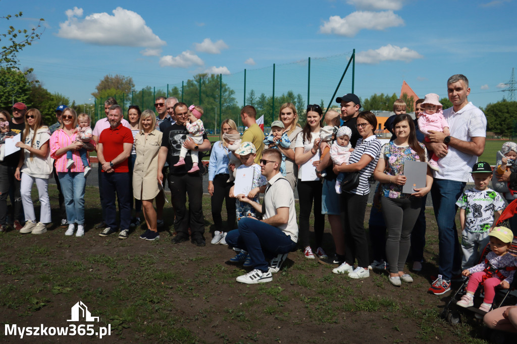 Fotorelacja: Święto Pracy i rocznica wstąpienia do UE - Majówka w Myszkowie
