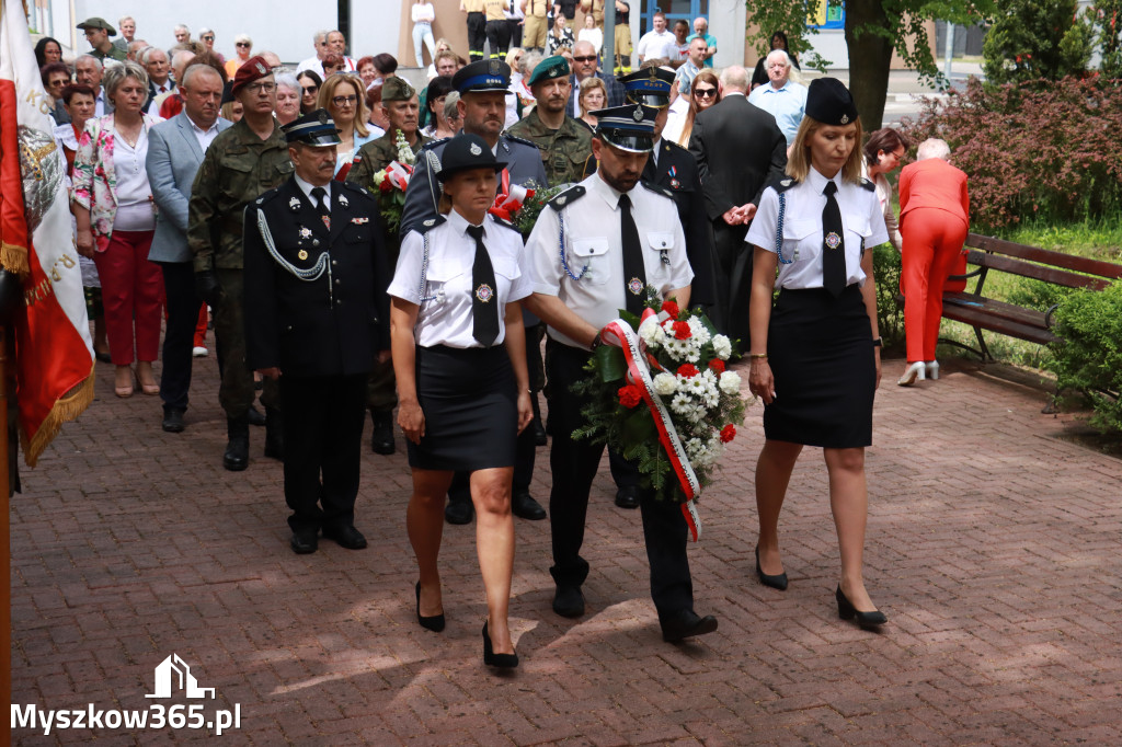 Fotorelacja: Gminne Obchody Święta Konstytucji i Dnia Strażaka w Poraju