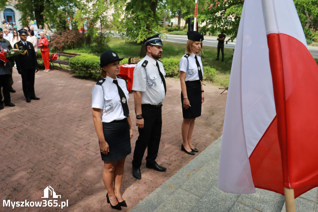 Fotorelacja: Gminne Obchody Święta Konstytucji i Dnia Strażaka w Poraju