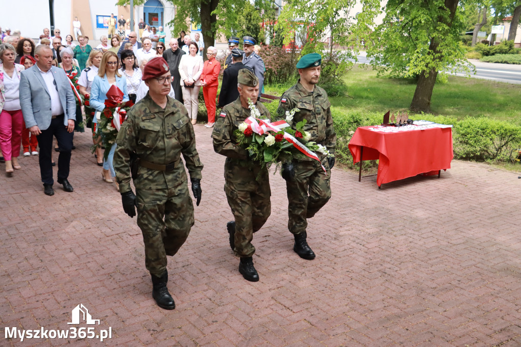 Fotorelacja: Gminne Obchody Święta Konstytucji i Dnia Strażaka w Poraju