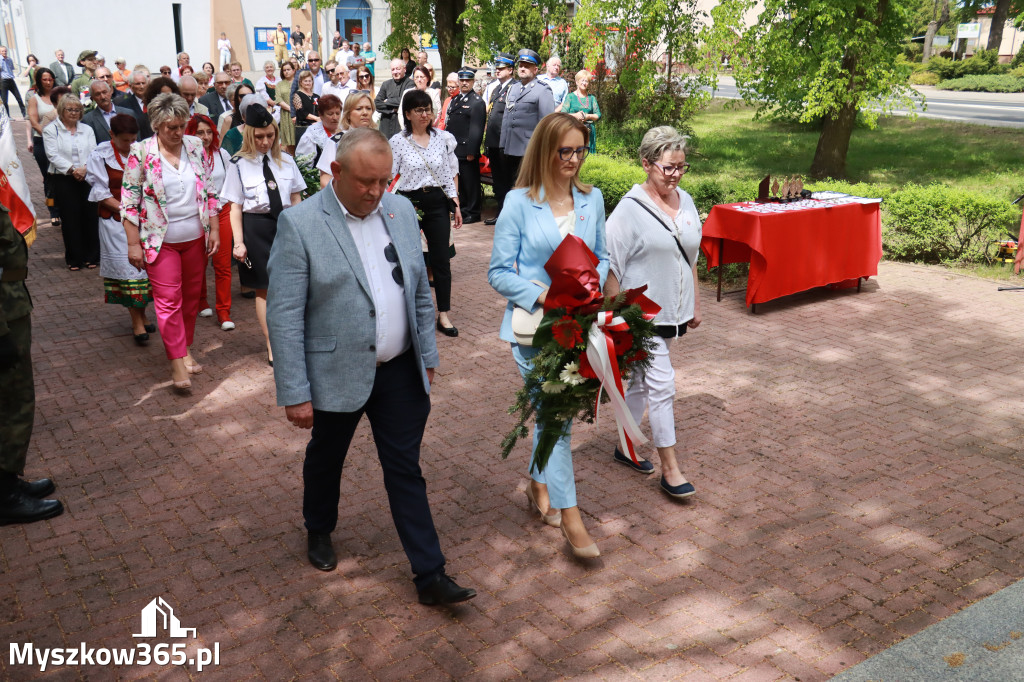 Fotorelacja: Gminne Obchody Święta Konstytucji i Dnia Strażaka w Poraju