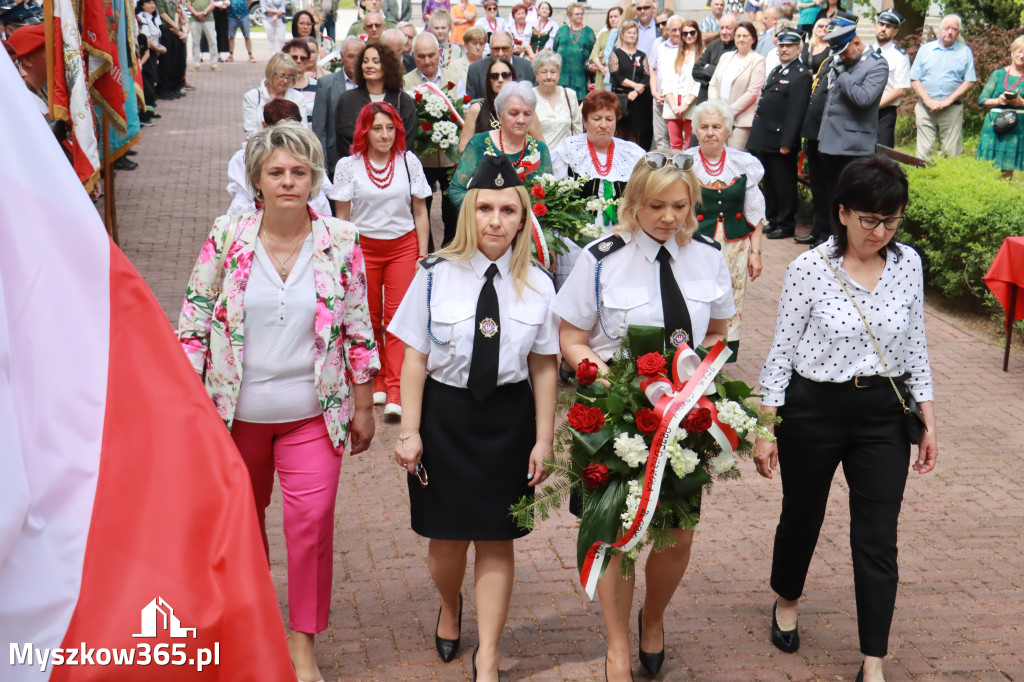 Fotorelacja: Gminne Obchody Święta Konstytucji i Dnia Strażaka w Poraju