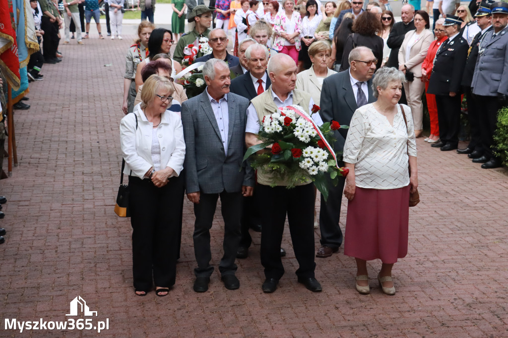 Fotorelacja: Gminne Obchody Święta Konstytucji i Dnia Strażaka w Poraju