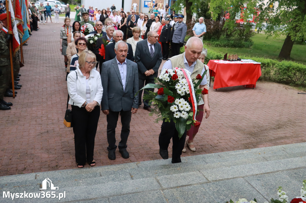 Fotorelacja: Gminne Obchody Święta Konstytucji i Dnia Strażaka w Poraju