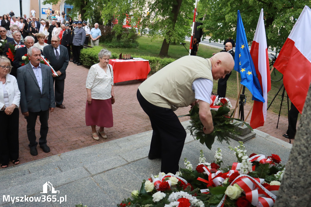 Fotorelacja: Gminne Obchody Święta Konstytucji i Dnia Strażaka w Poraju