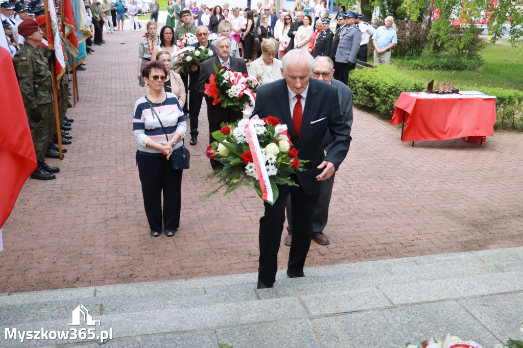 Fotorelacja: Gminne Obchody Święta Konstytucji i Dnia Strażaka w Poraju