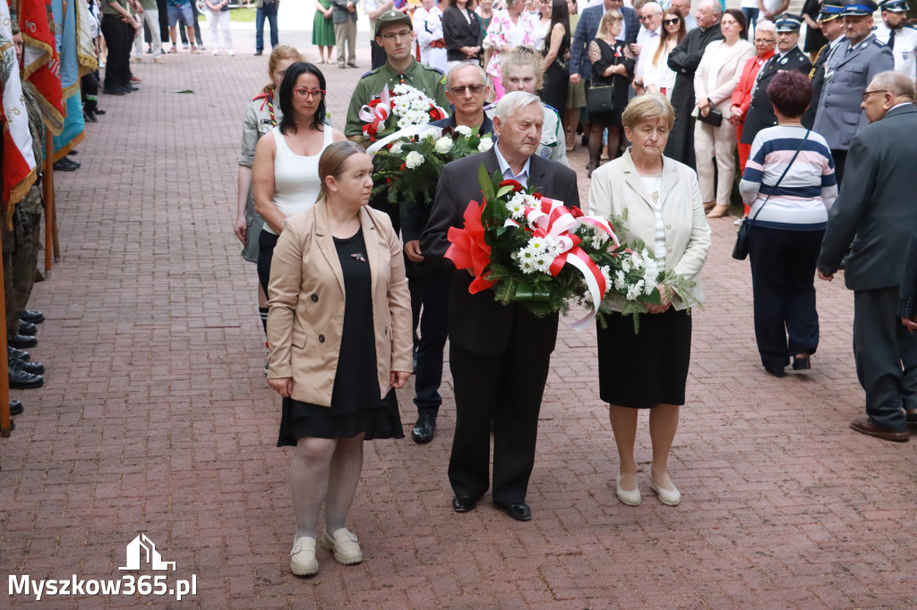 Fotorelacja: Gminne Obchody Święta Konstytucji i Dnia Strażaka w Poraju