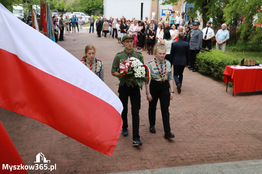 Fotorelacja: Gminne Obchody Święta Konstytucji i Dnia Strażaka w Poraju