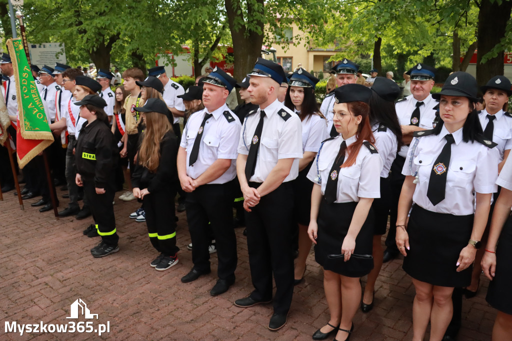 Fotorelacja: Gminne Obchody Święta Konstytucji i Dnia Strażaka w Poraju