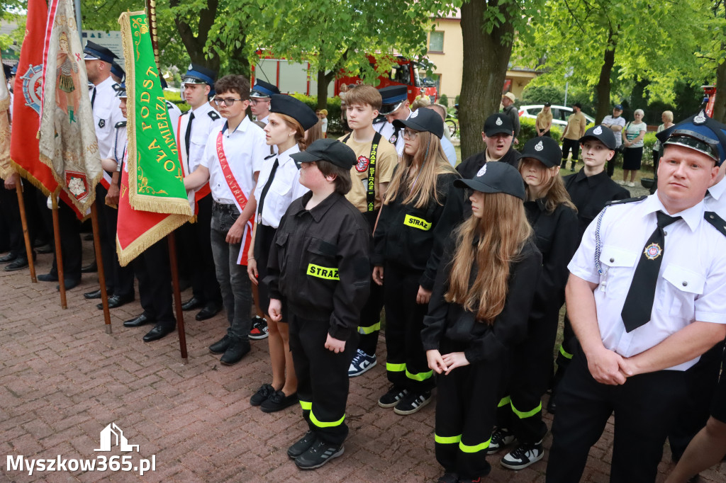 Fotorelacja: Gminne Obchody Święta Konstytucji i Dnia Strażaka w Poraju