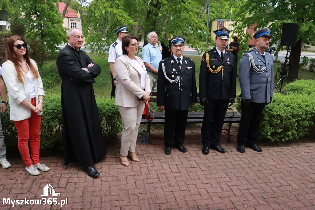 Fotorelacja: Gminne Obchody Święta Konstytucji i Dnia Strażaka w Poraju