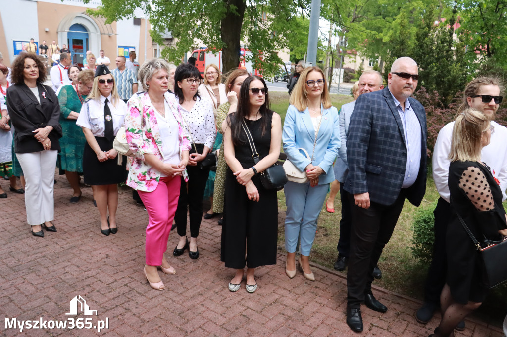 Fotorelacja: Gminne Obchody Święta Konstytucji i Dnia Strażaka w Poraju