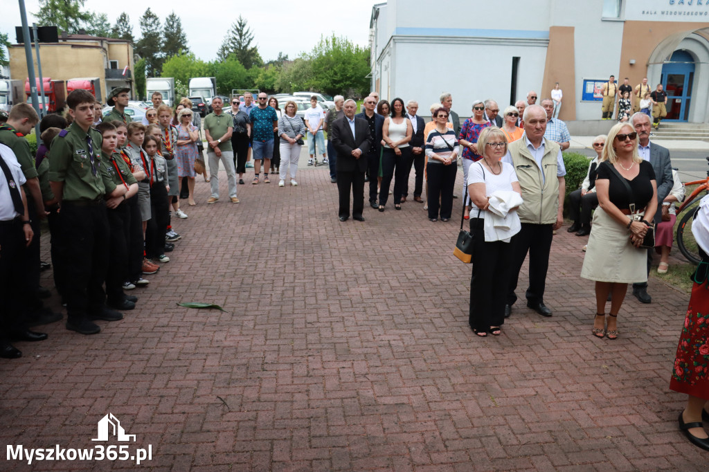 Fotorelacja: Gminne Obchody Święta Konstytucji i Dnia Strażaka w Poraju