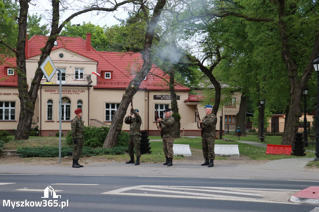 Fotorelacja: Gminne Obchody Święta Konstytucji i Dnia Strażaka w Poraju