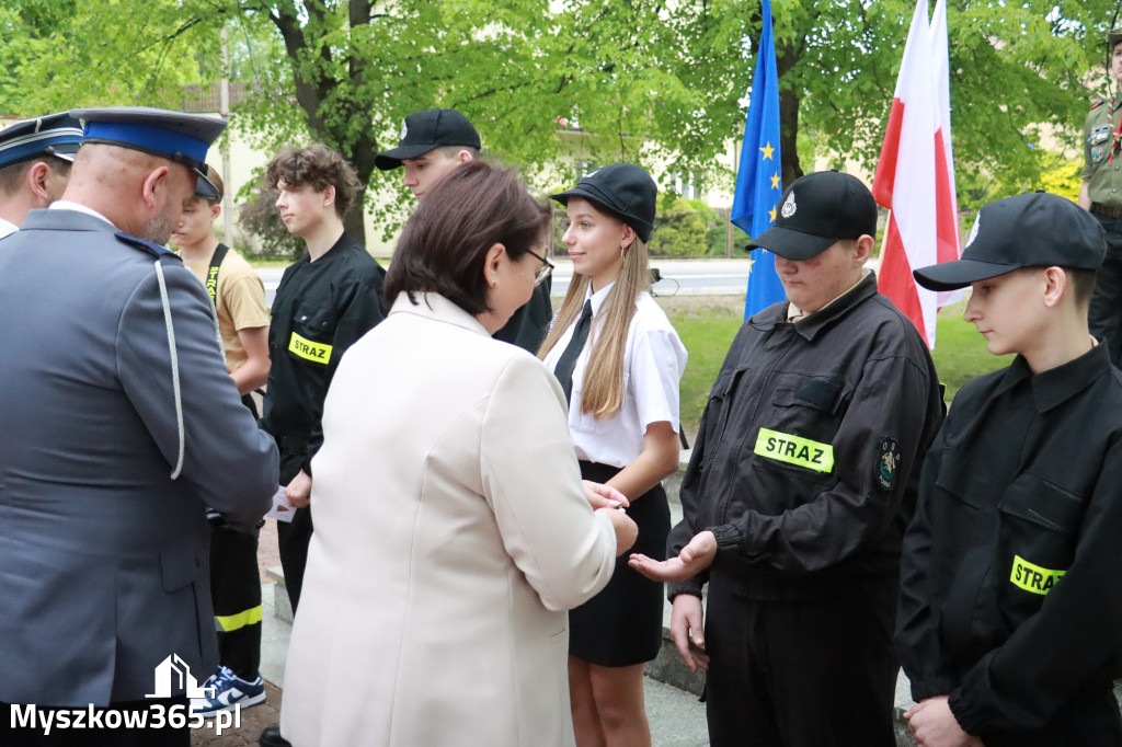 Fotorelacja: Gminne Obchody Święta Konstytucji i Dnia Strażaka w Poraju