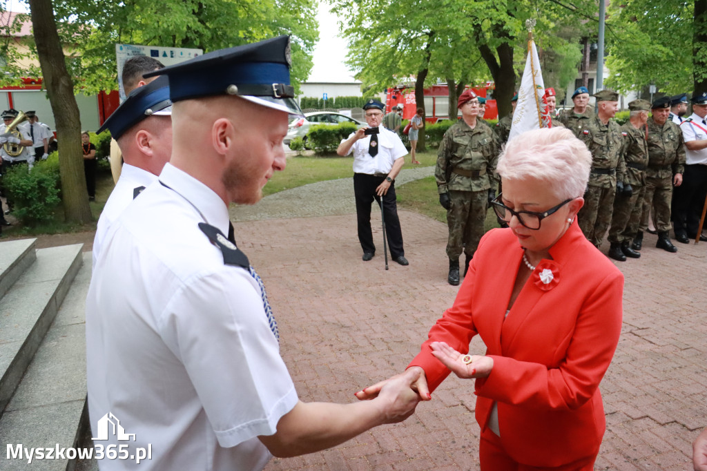 Fotorelacja: Gminne Obchody Święta Konstytucji i Dnia Strażaka w Poraju