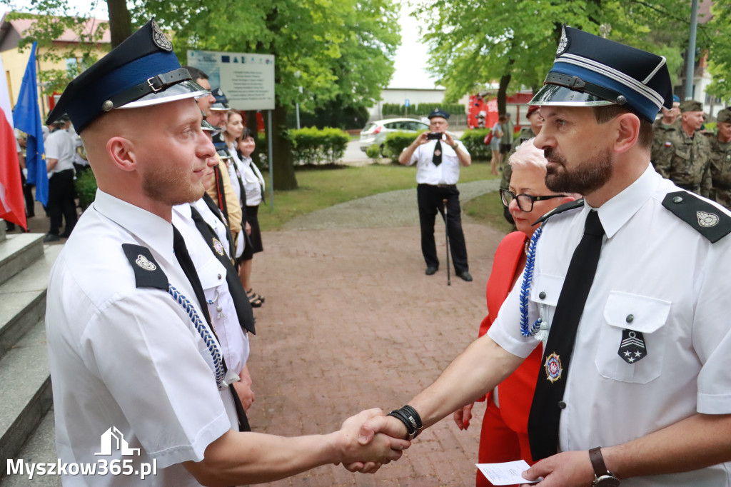 Fotorelacja: Gminne Obchody Święta Konstytucji i Dnia Strażaka w Poraju