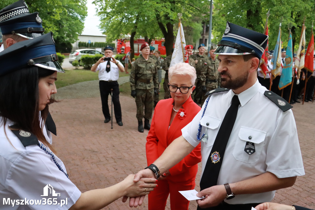 Fotorelacja: Gminne Obchody Święta Konstytucji i Dnia Strażaka w Poraju