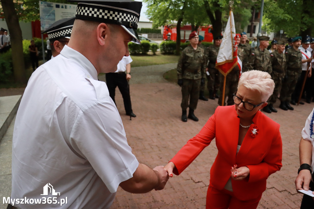 Fotorelacja: Gminne Obchody Święta Konstytucji i Dnia Strażaka w Poraju