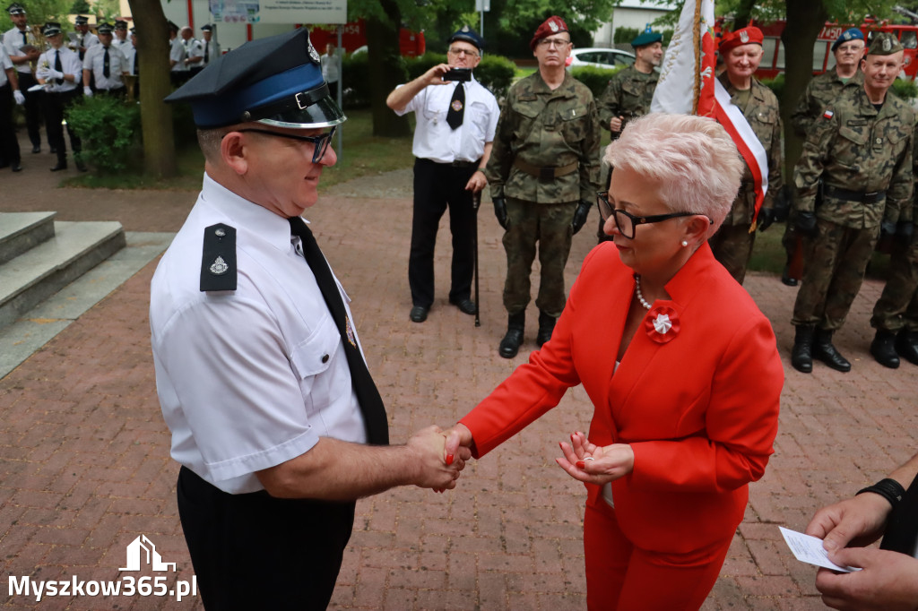 Fotorelacja: Gminne Obchody Święta Konstytucji i Dnia Strażaka w Poraju