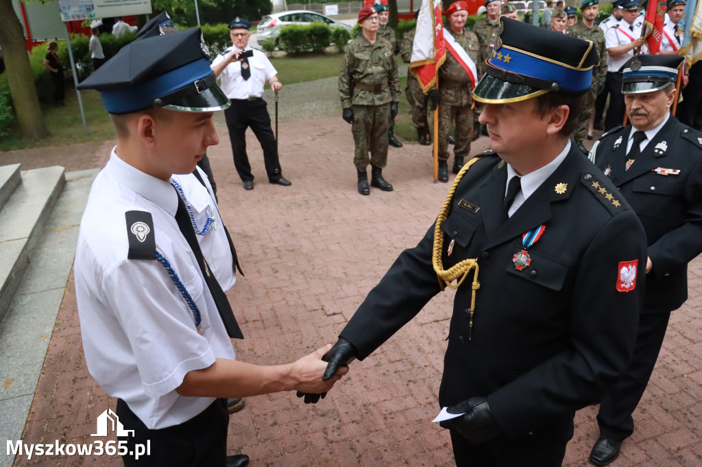 Fotorelacja: Gminne Obchody Święta Konstytucji i Dnia Strażaka w Poraju