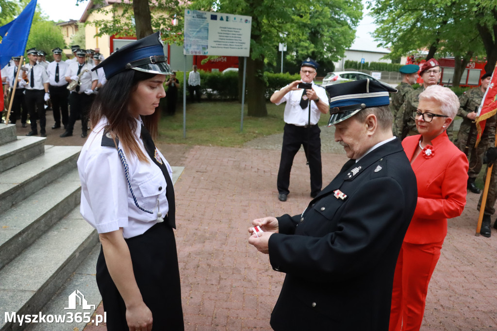 Fotorelacja: Gminne Obchody Święta Konstytucji i Dnia Strażaka w Poraju