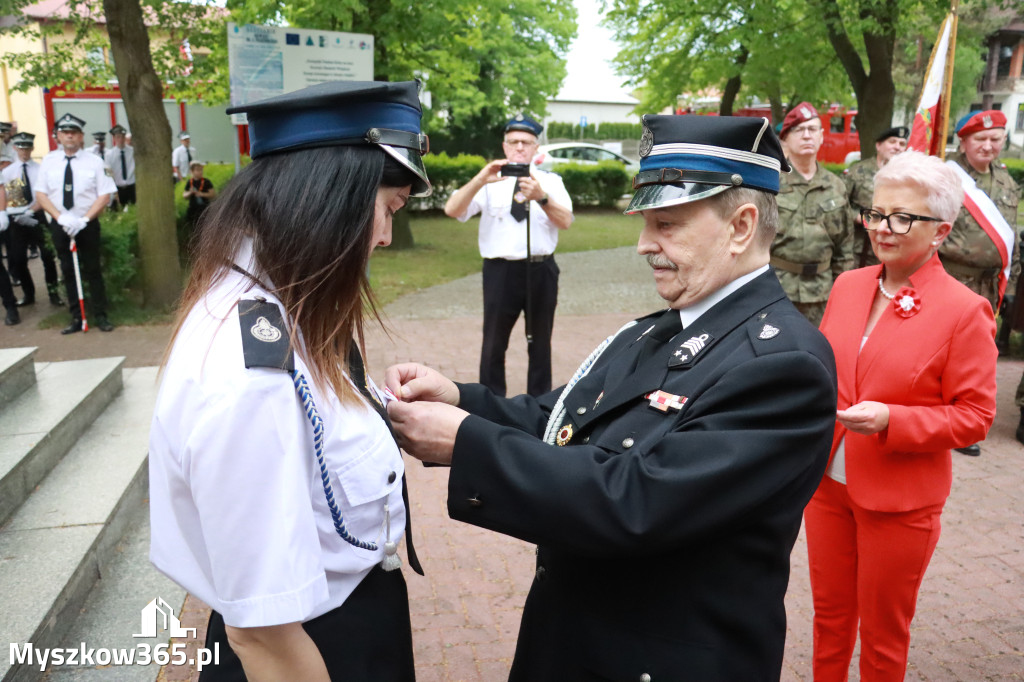 Fotorelacja: Gminne Obchody Święta Konstytucji i Dnia Strażaka w Poraju