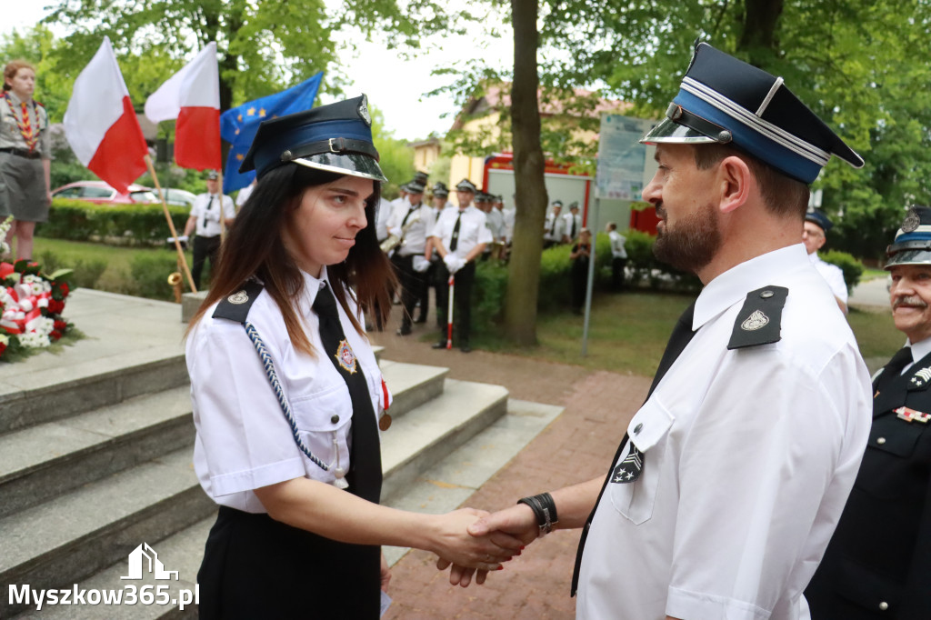 Fotorelacja: Gminne Obchody Święta Konstytucji i Dnia Strażaka w Poraju