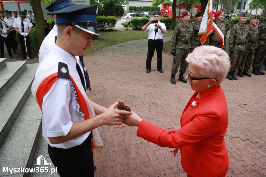 Fotorelacja: Gminne Obchody Święta Konstytucji i Dnia Strażaka w Poraju