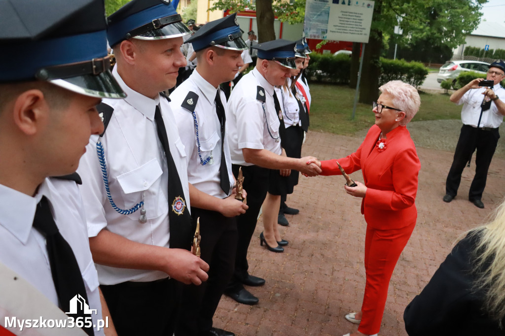 Fotorelacja: Gminne Obchody Święta Konstytucji i Dnia Strażaka w Poraju