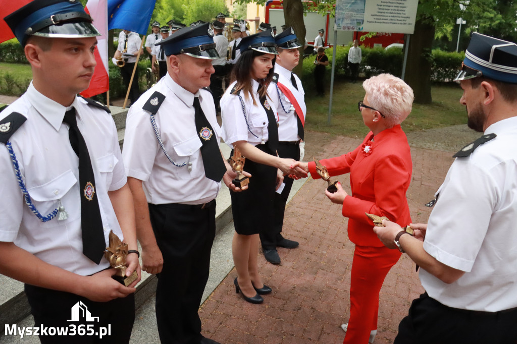 Fotorelacja: Gminne Obchody Święta Konstytucji i Dnia Strażaka w Poraju