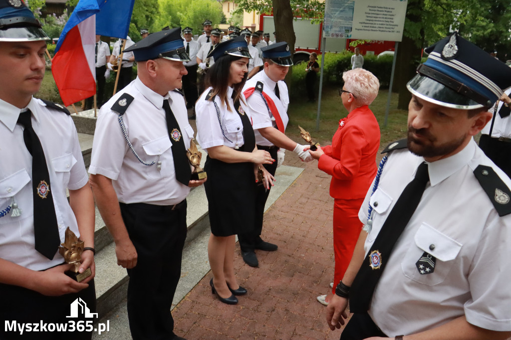 Fotorelacja: Gminne Obchody Święta Konstytucji i Dnia Strażaka w Poraju