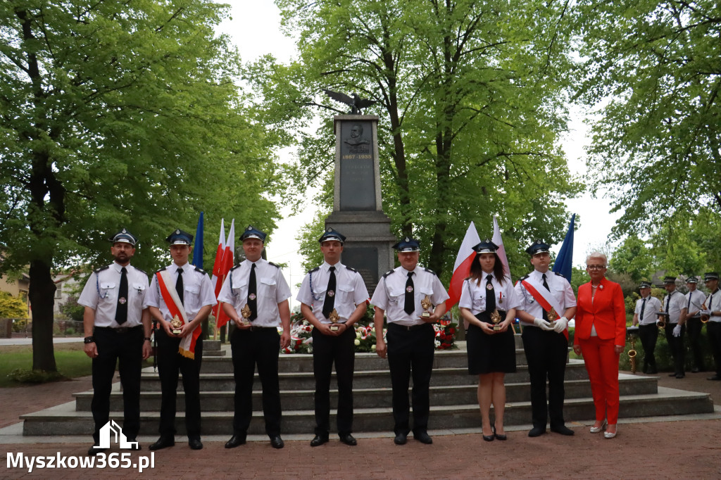 Fotorelacja: Gminne Obchody Święta Konstytucji i Dnia Strażaka w Poraju