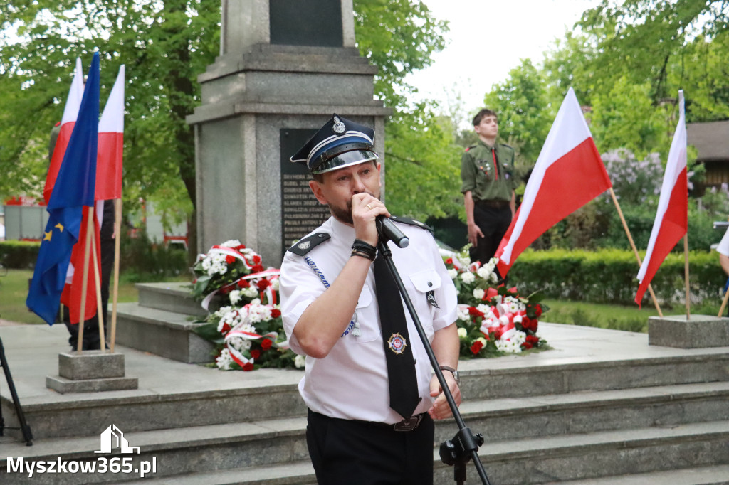 Fotorelacja: Gminne Obchody Święta Konstytucji i Dnia Strażaka w Poraju