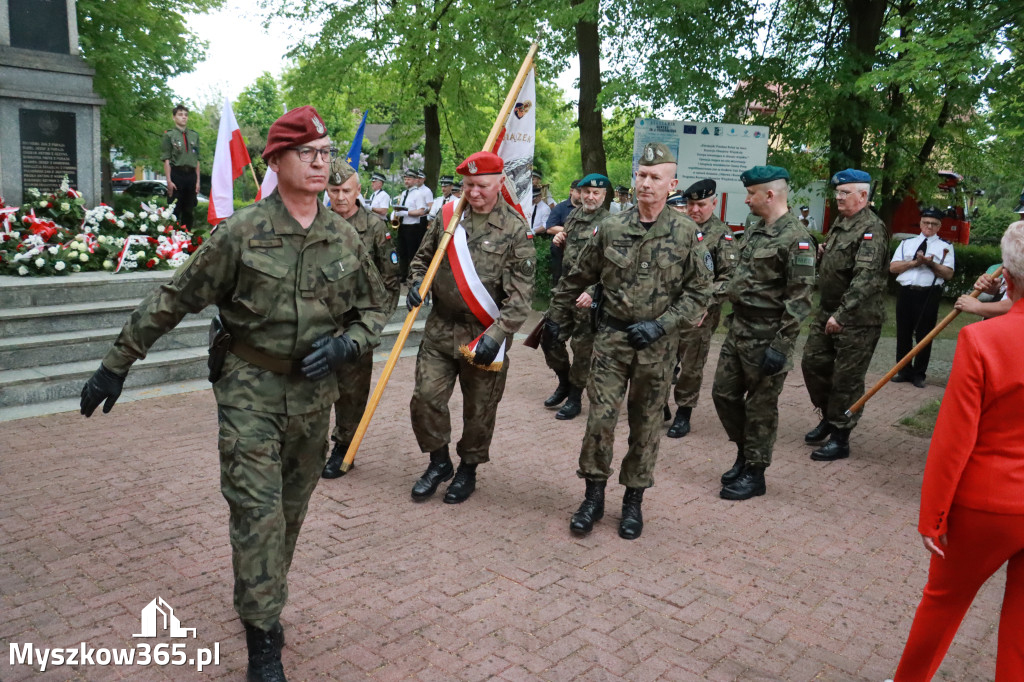 Fotorelacja: Gminne Obchody Święta Konstytucji i Dnia Strażaka w Poraju