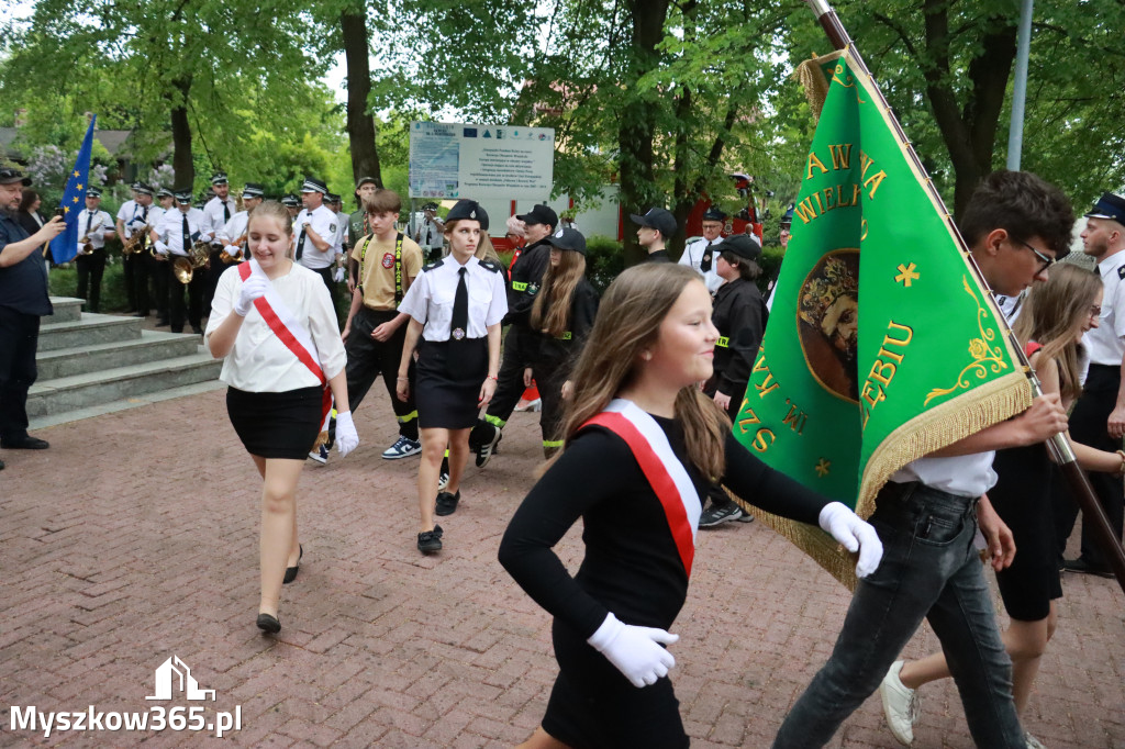Fotorelacja: Gminne Obchody Święta Konstytucji i Dnia Strażaka w Poraju