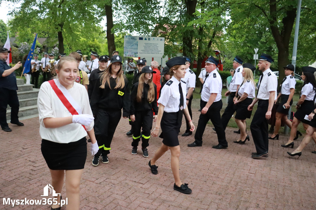 Fotorelacja: Gminne Obchody Święta Konstytucji i Dnia Strażaka w Poraju