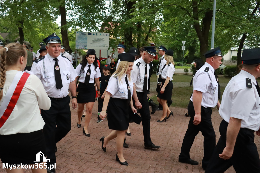 Fotorelacja: Gminne Obchody Święta Konstytucji i Dnia Strażaka w Poraju