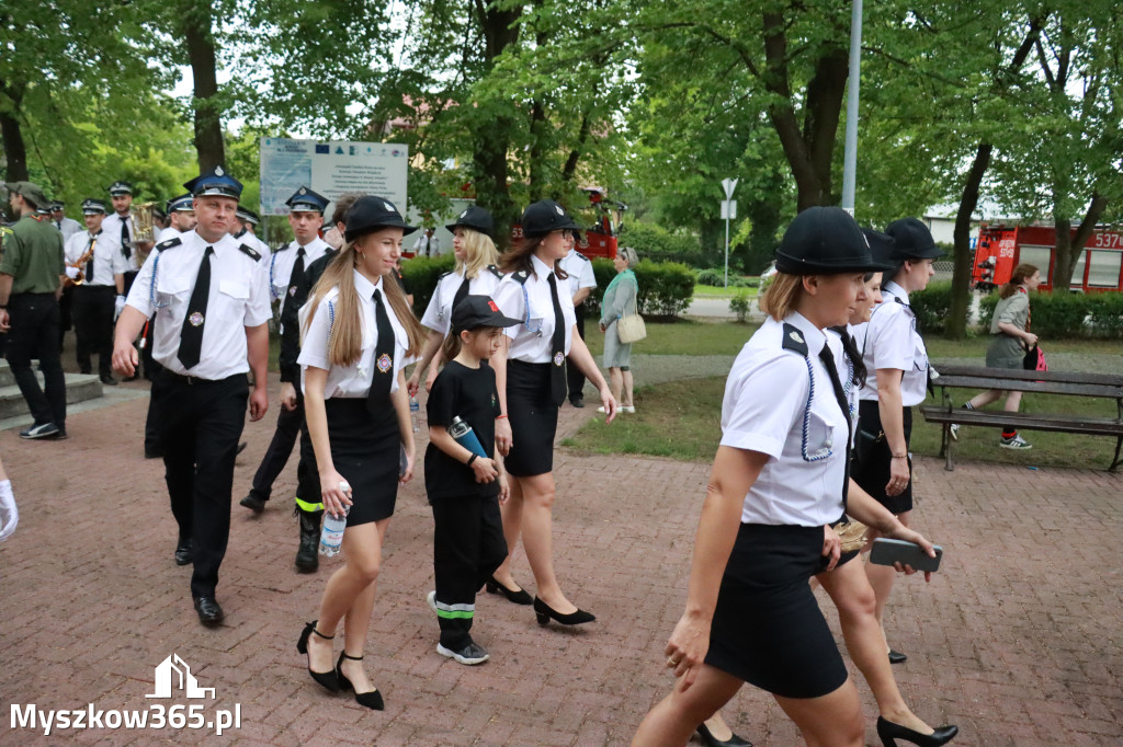 Fotorelacja: Gminne Obchody Święta Konstytucji i Dnia Strażaka w Poraju