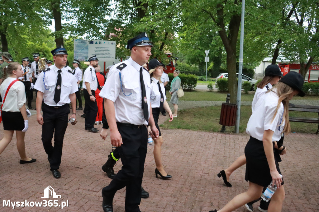 Fotorelacja: Gminne Obchody Święta Konstytucji i Dnia Strażaka w Poraju