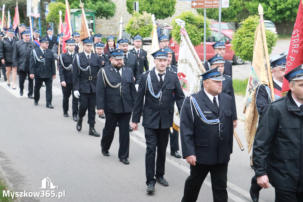 Fotorelacja: Pielgrzymka Rodzin Strażackich do Sanktuarium w Leśniowie