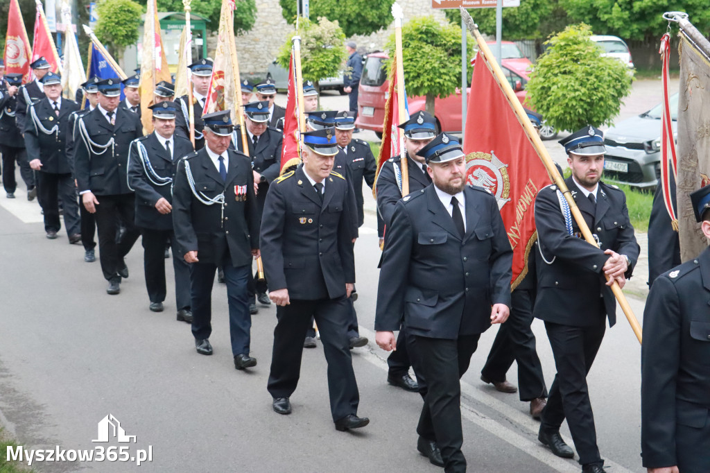 Fotorelacja: Pielgrzymka Rodzin Strażackich do Sanktuarium w Leśniowie