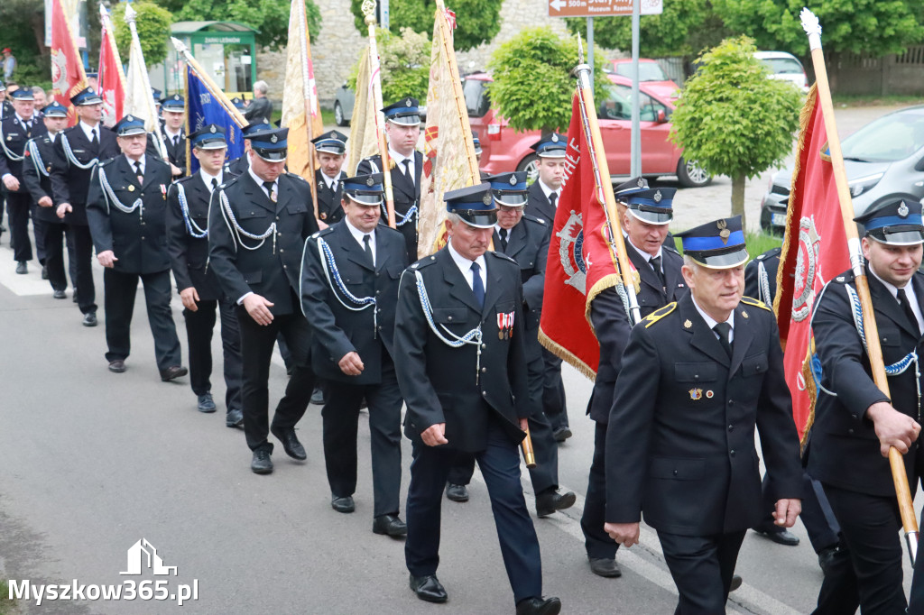 Fotorelacja: Pielgrzymka Rodzin Strażackich do Sanktuarium w Leśniowie