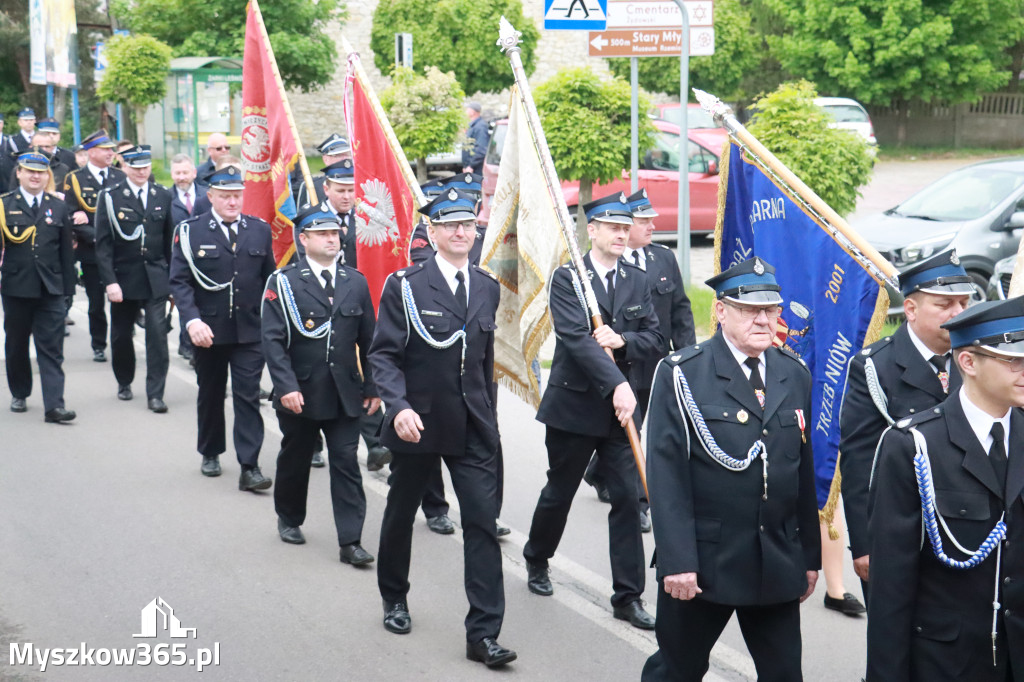 Fotorelacja: Pielgrzymka Rodzin Strażackich do Sanktuarium w Leśniowie