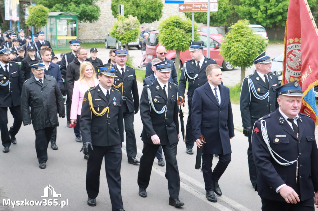 Fotorelacja: Pielgrzymka Rodzin Strażackich do Sanktuarium w Leśniowie
