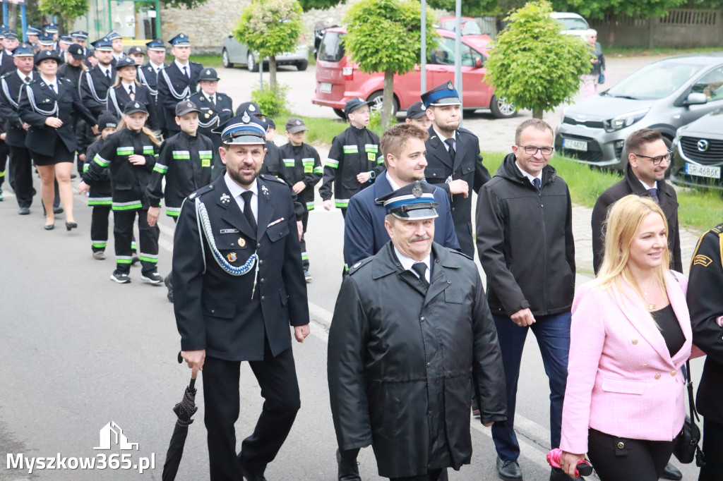 Fotorelacja: Pielgrzymka Rodzin Strażackich do Sanktuarium w Leśniowie