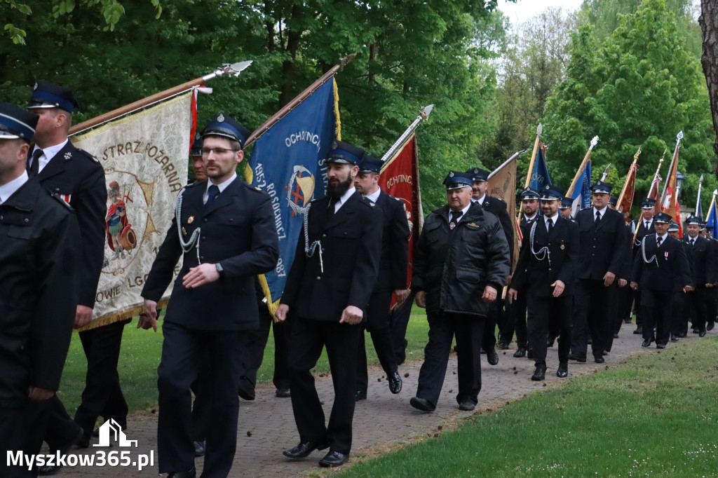 Fotorelacja: Pielgrzymka Rodzin Strażackich do Sanktuarium w Leśniowie